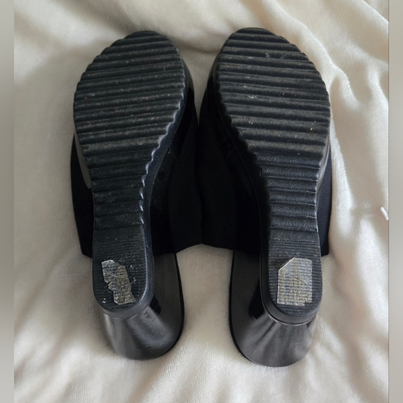 Anne Klein black wedge sandals size 9 - Picture 7 of 9